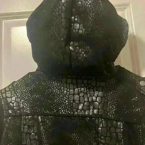 L.A. Kitty Vintage Y2K Juniors Black Snakeskin Style Zip up Jacket size M Rare - Picture 4 of 9